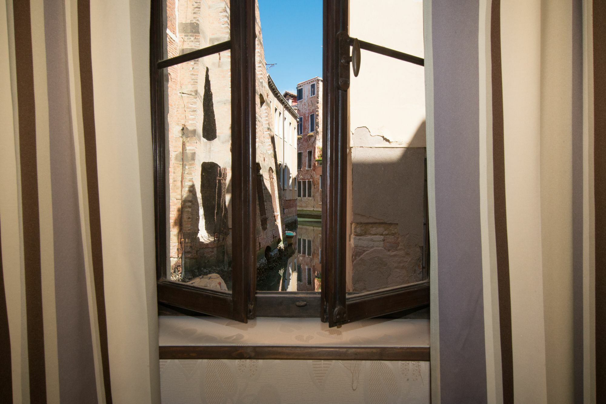 Ca' Lavezzera Hotel Venice Exterior photo